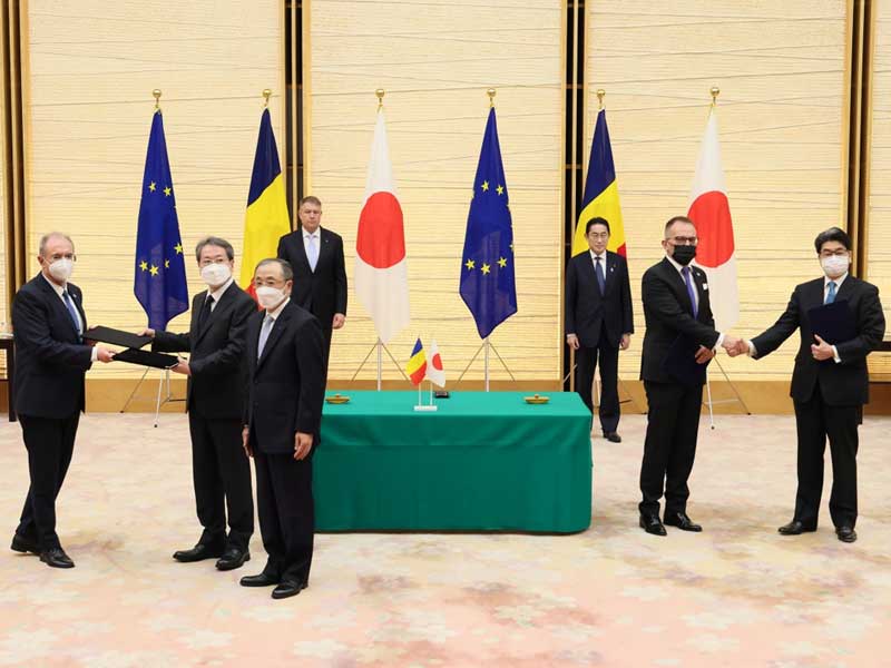 日・ルーマニア首脳会談における協力覚書交換式 ２０２３年３月７日